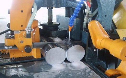 九湖镇卧式带锯床的送料方式有哪几种？